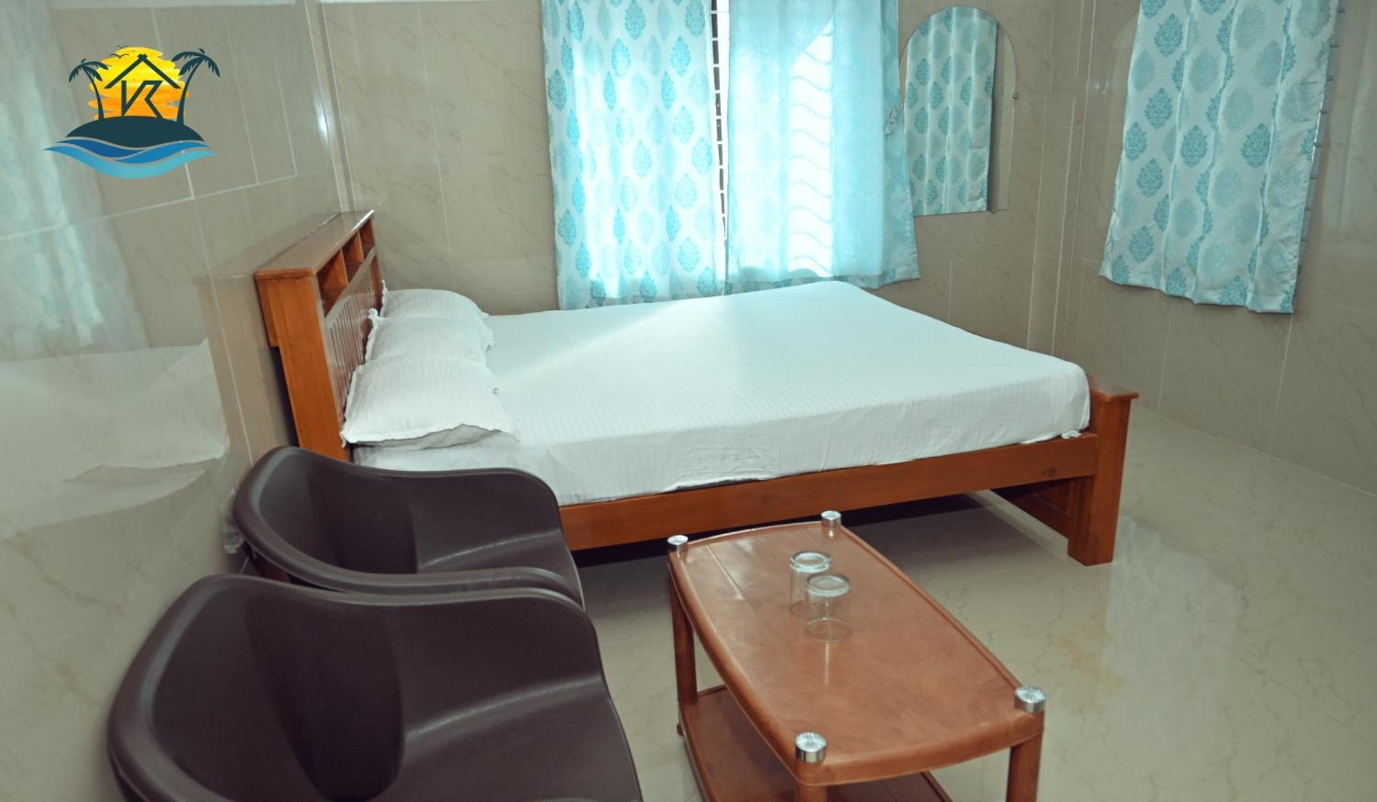 Vk Holiday Home Malpe Esterno foto