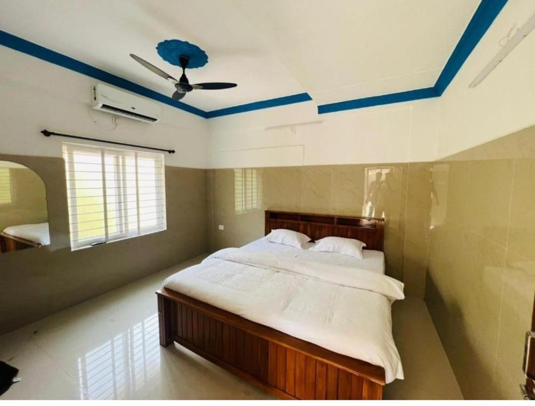 Vk Holiday Home Malpe Esterno foto
